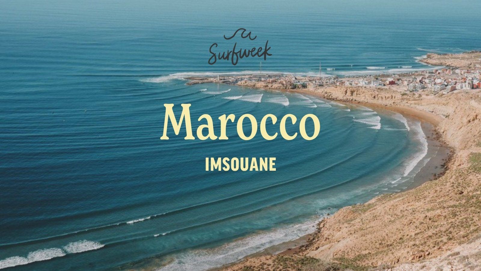 Copertina della brochure Imsouane: la baia del villaggio marocchino con le onde che entrano lunghe